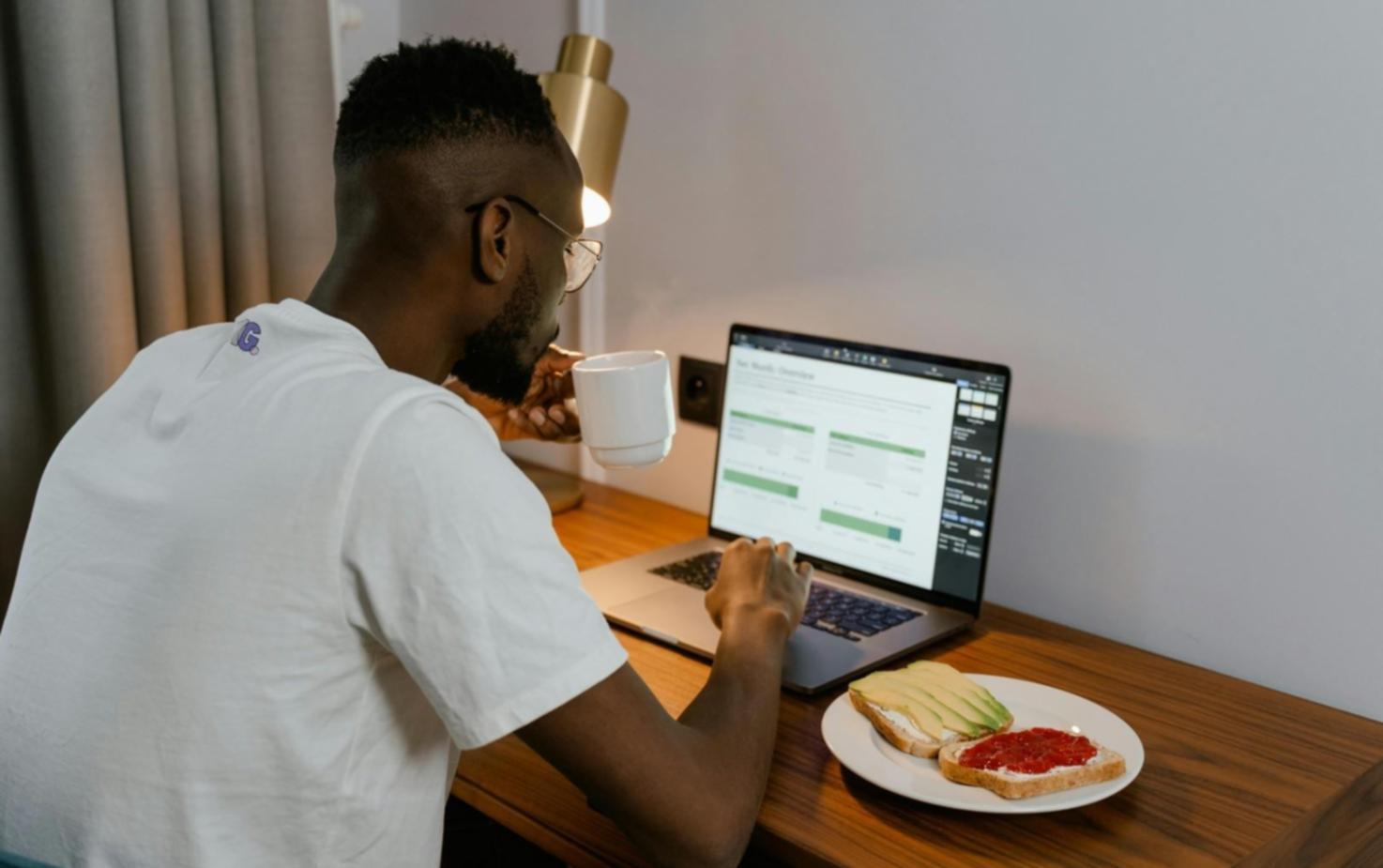 Процесс обучения финансовой аналитике